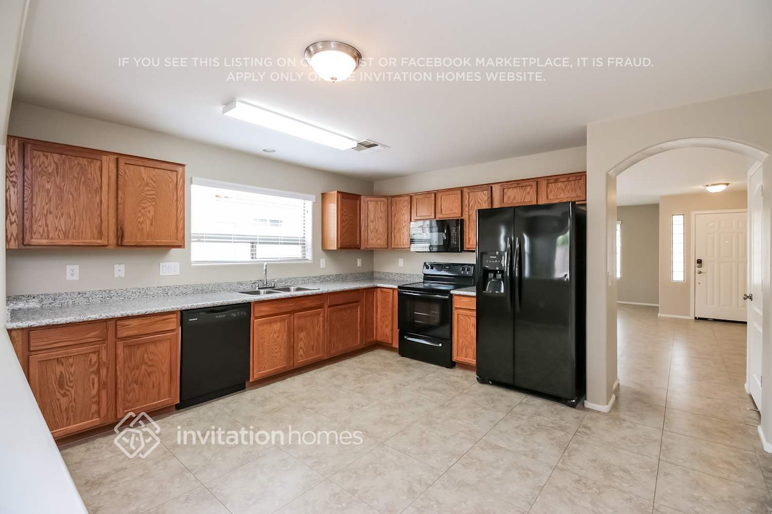 Building Photo - 38166 N Sandy Dr