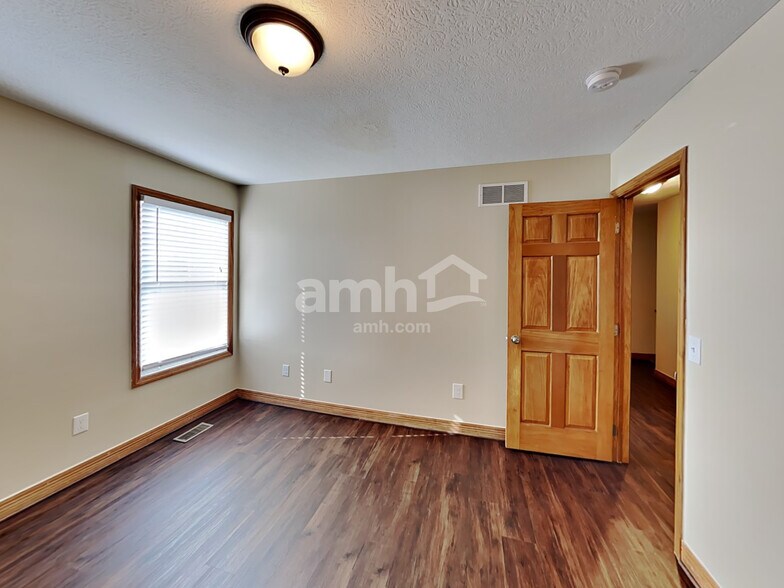 Building Photo - 7911 Butterfield Ln
