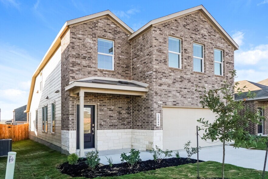 Building Photo - 15546 Crescent Pne