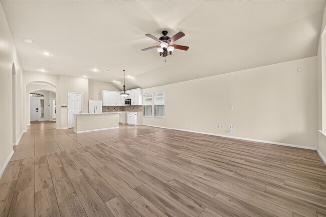 Building Photo - 6847 Tammany Manor Ln