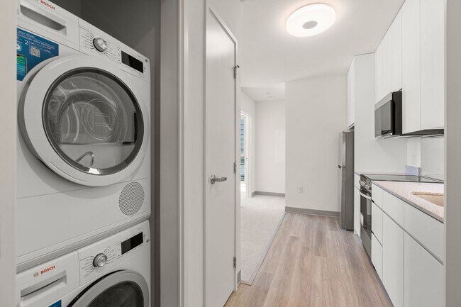 Building Photo - Brand New 2-bed/1-bath at The Flats at Sky...
