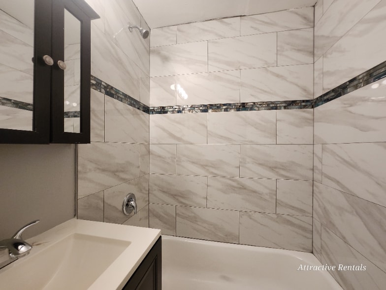 Building Photo - 3351 Commercial Ave