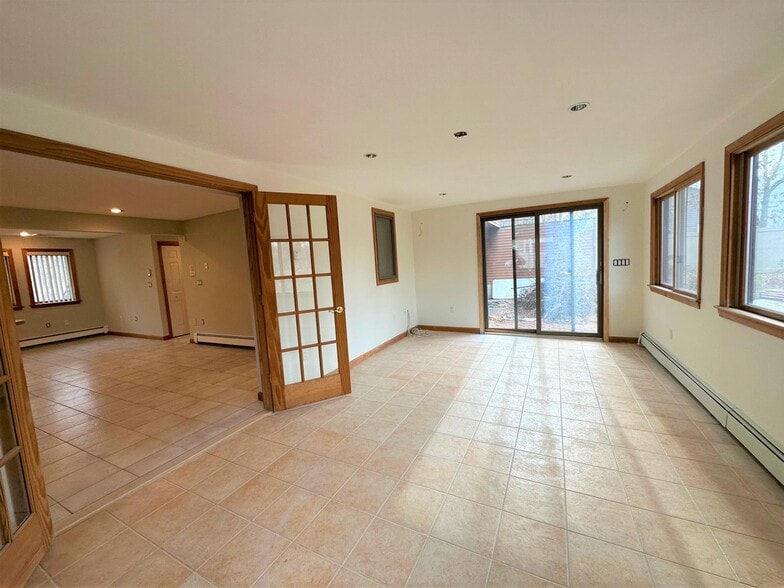 Building Photo - 116 Grover Rd