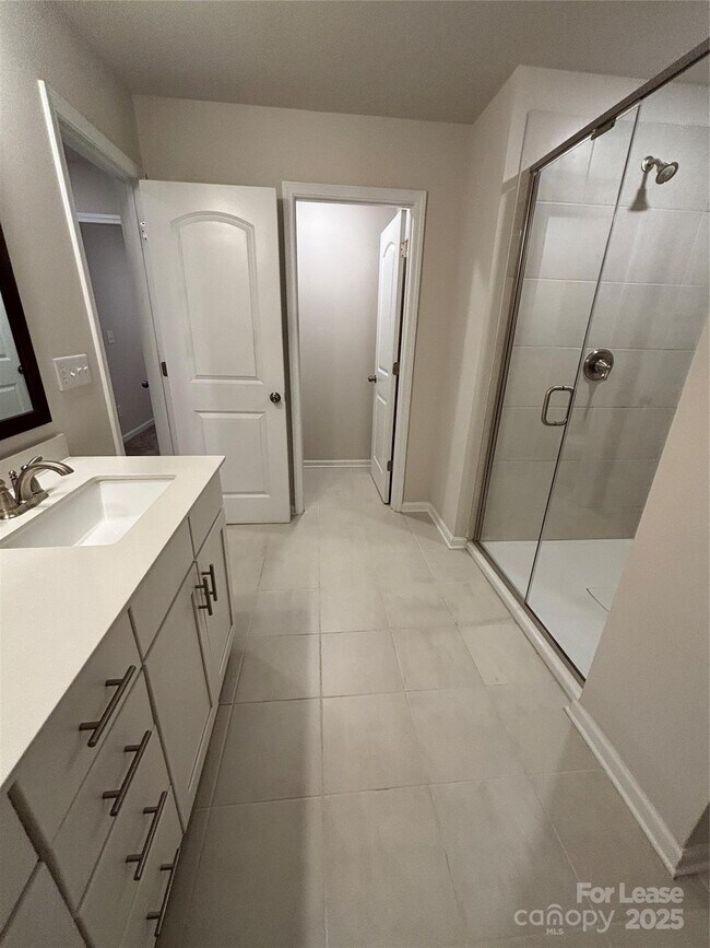 Building Photo - 414 Sagecroft Ln