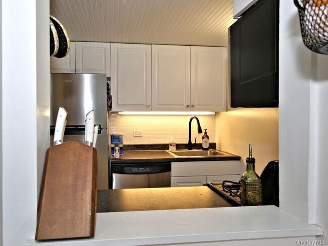 Building Photo - 1 Landmark Sq