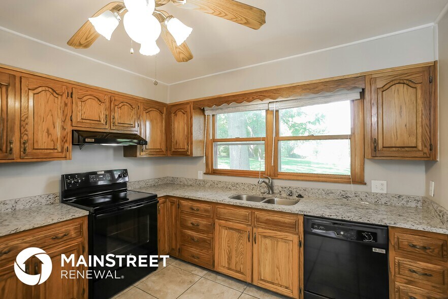 Building Photo - 908 S Trail Ridge Dr