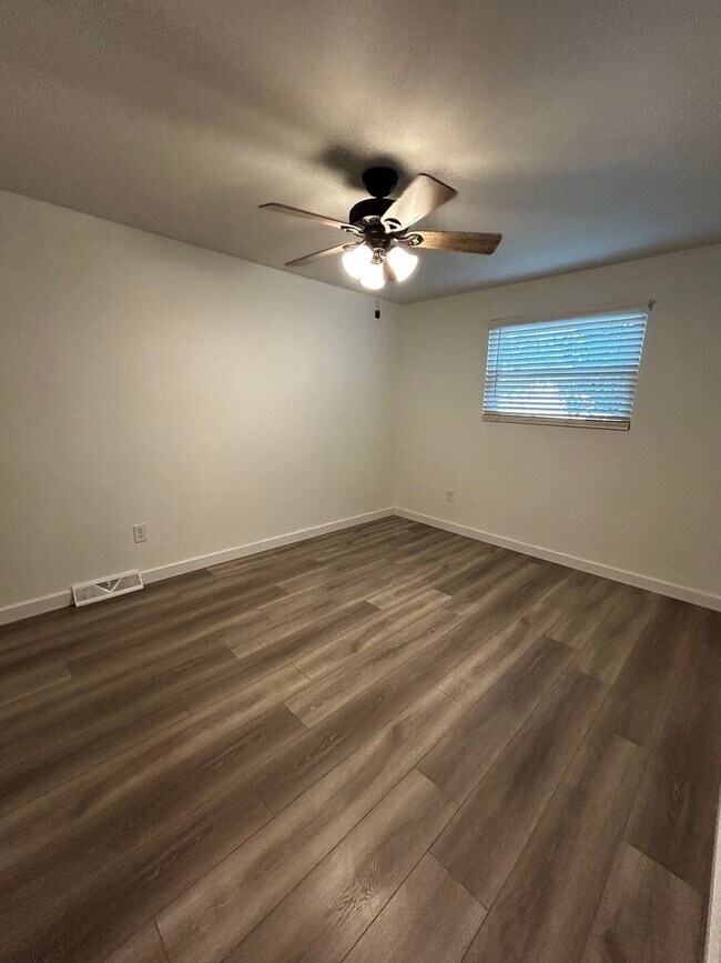 Building Photo - Beautiful 3-Bedroom Split-level Home in Gahanna