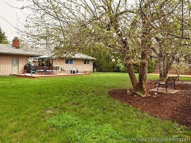 Building Photo - Updated 3 Bdr, 1 1/2 bath with garage and ...