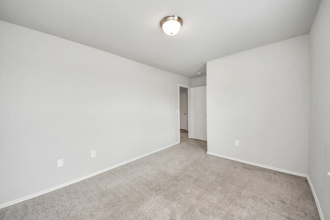 Building Photo - 20715 Southern Wds Blvd