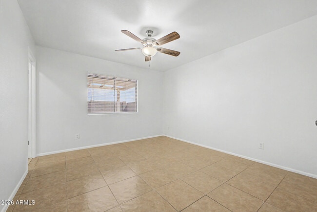 Building Photo - 9010 W Griswold Rd