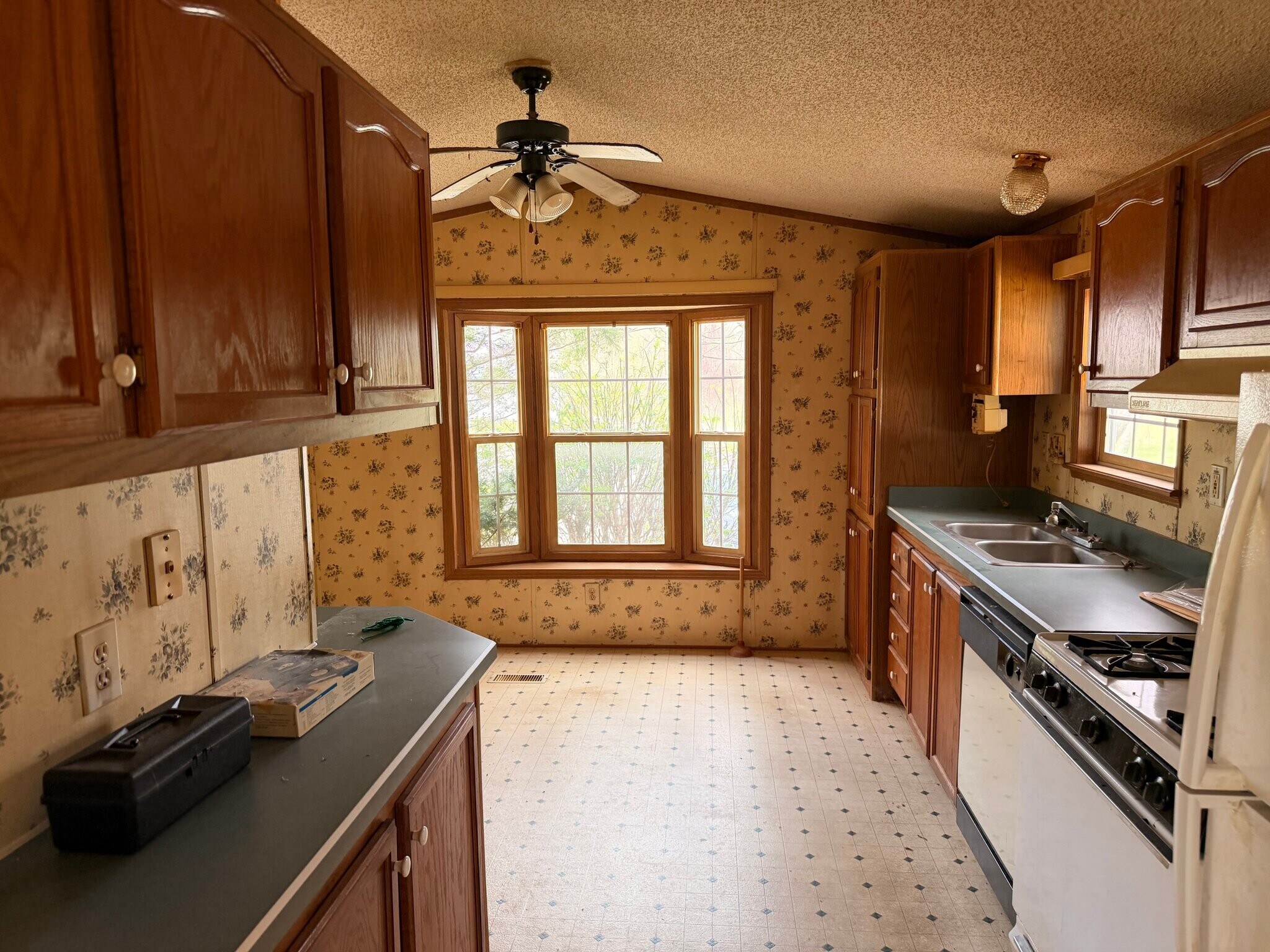 Building Photo - 4671 Old Rte 19