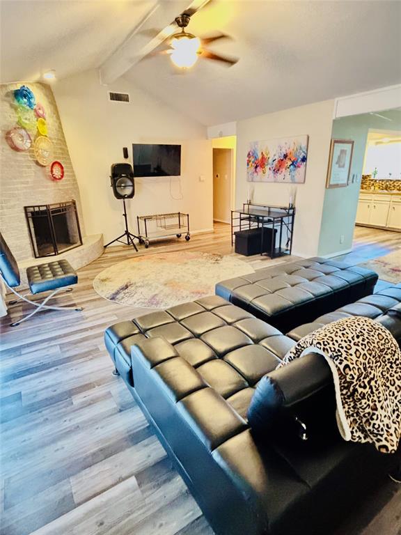 Building Photo - 513 White Wing Way