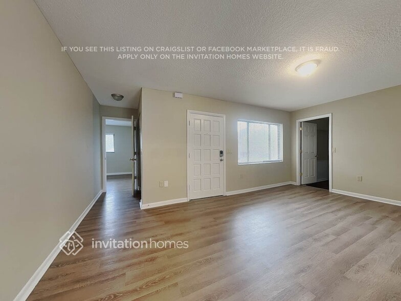 Building Photo - 4113 E Okara Rd