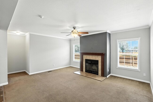 Building Photo - 13 Carlitos Ln