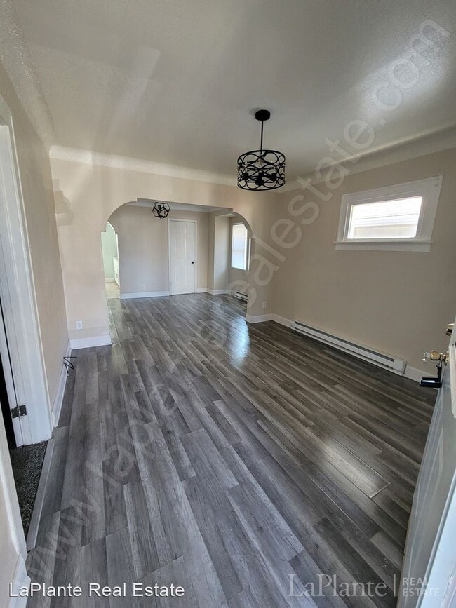 Building Photo - 2 br, 1 bath House - 1310 Albert