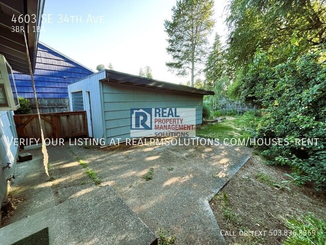 Building Photo - 4603 SE 34th Ave