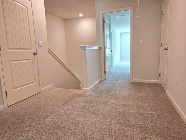 Building Photo - 3101 Greyton Dr