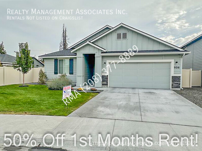 Primary Photo - HALF OFF FIRST FULL MONTH OF RENT!! Gorgeo...