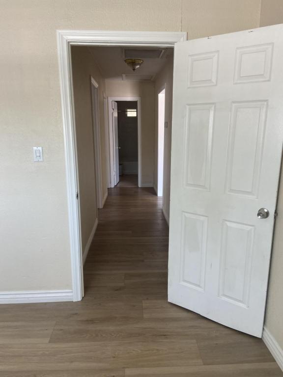 Building Photo - 917 Broadview St