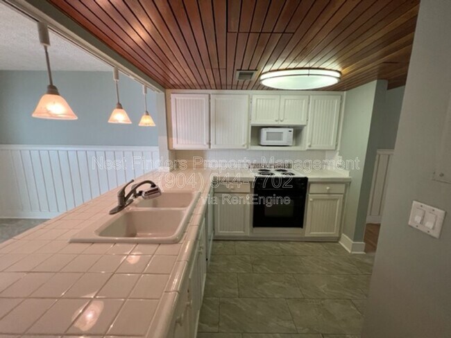 Building Photo - 3145 Coastal Hwy