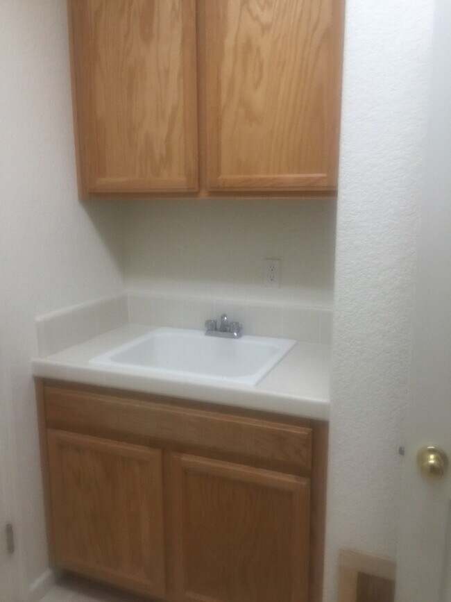 Building Photo - 3962 Blackberry Ave