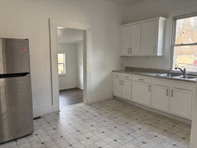 Building Photo - Ideal Location: 4-Bed Home with Big Backyard by Upcoming School