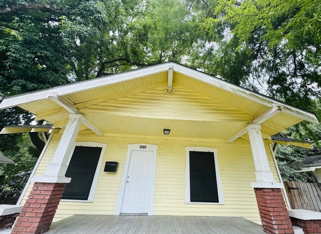Primary Photo - 3648 Evangeline St