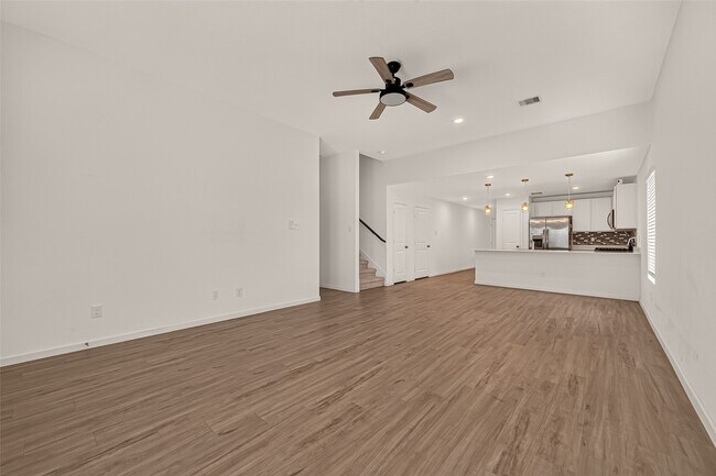 Building Photo - 3242 Spanish Oak Ln