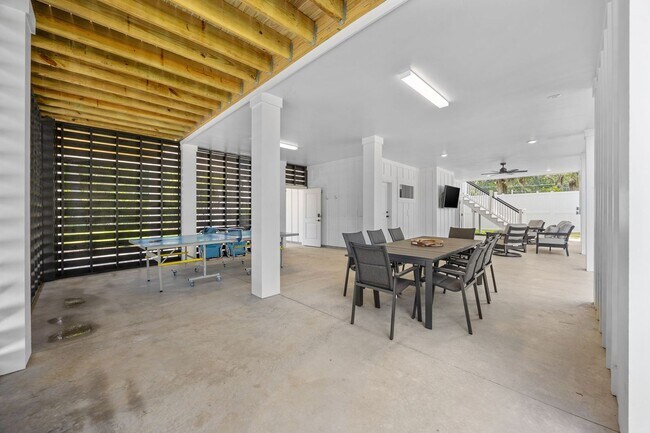 Building Photo - Gorgeous Custom Home Available for Snowbir...