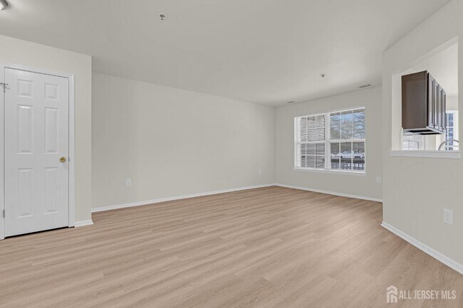 Building Photo - 12 High Pointe Way