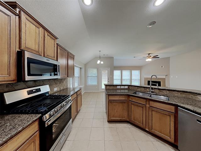 Building Photo - 8152 Black Ash Dr