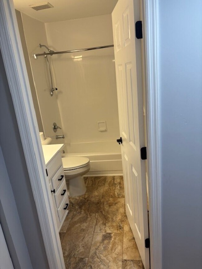 Building Photo - SOUTH END - FOREST COVE