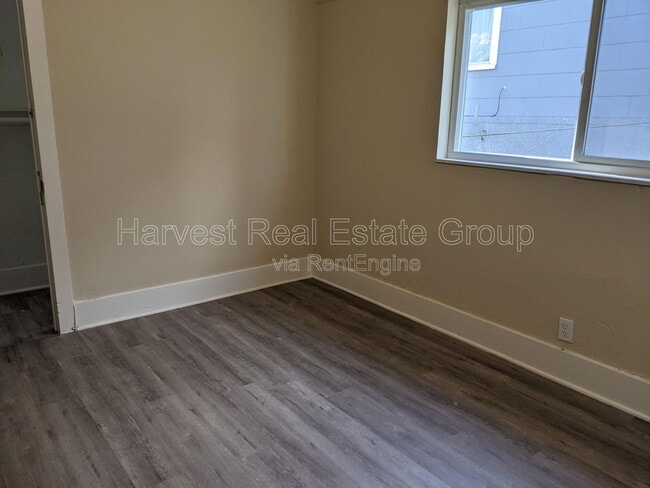 Building Photo - 9112 D St