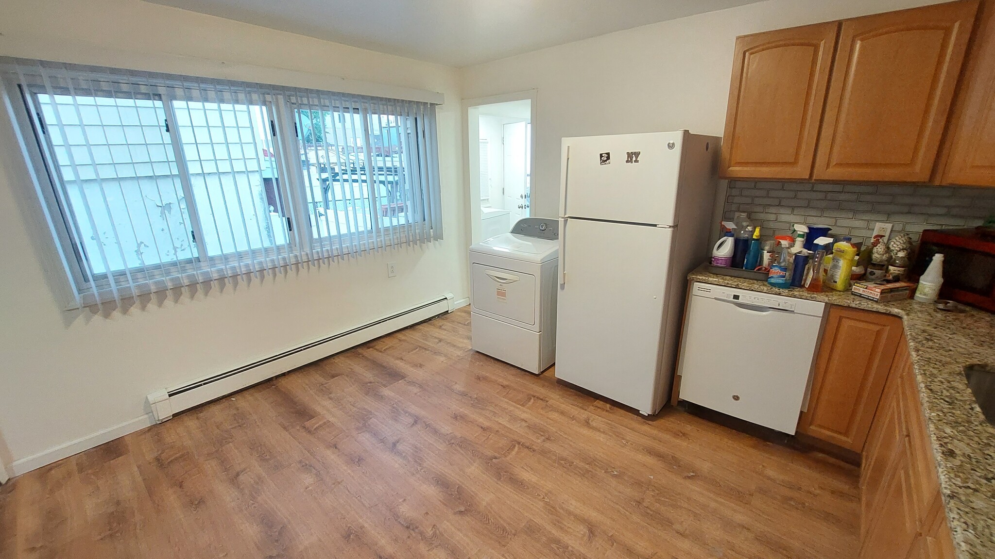 Building Photo - 6202 Meadowview Ave