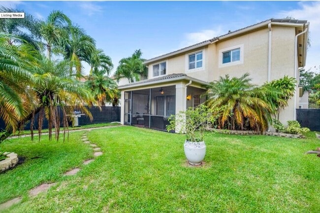 Building Photo - 8212 Calterra Dr