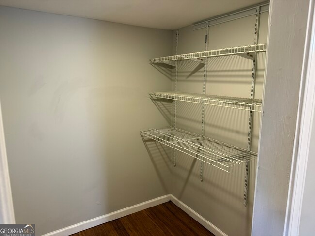 Building Photo - 5 Arnco 1st St