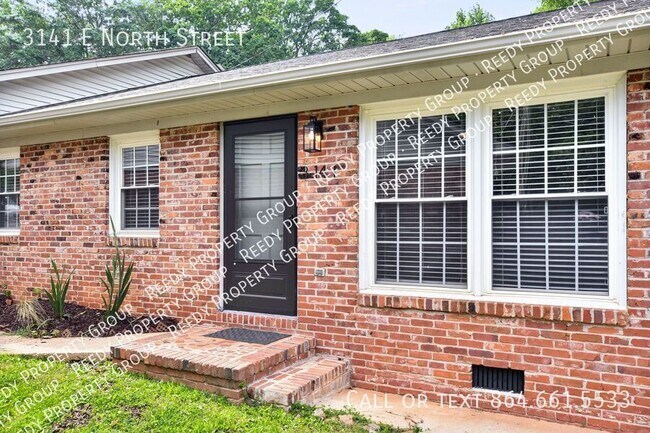 Building Photo - 3141 E North St