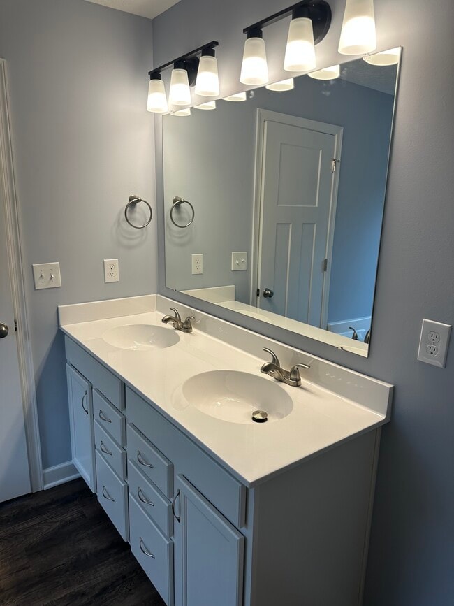 Building Photo - 4061 Main St