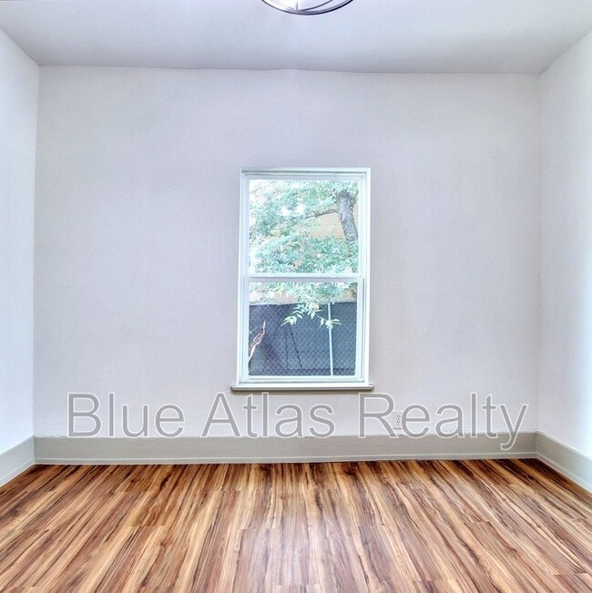 Building Photo - 2934 Purington Ave