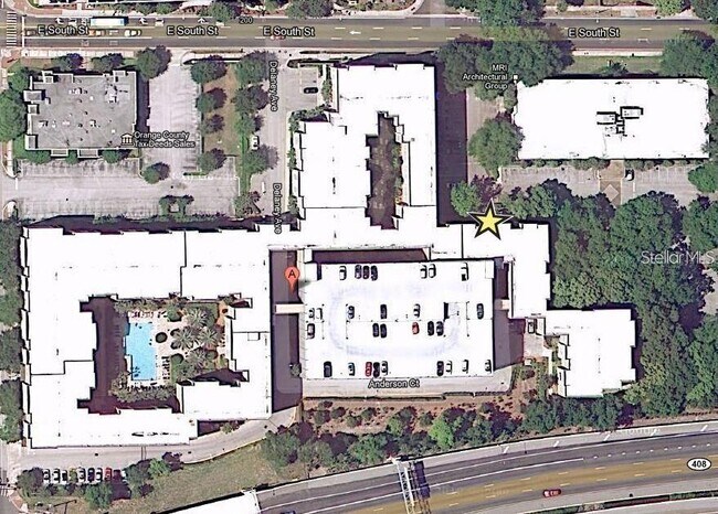 Building Photo - 304 E South St