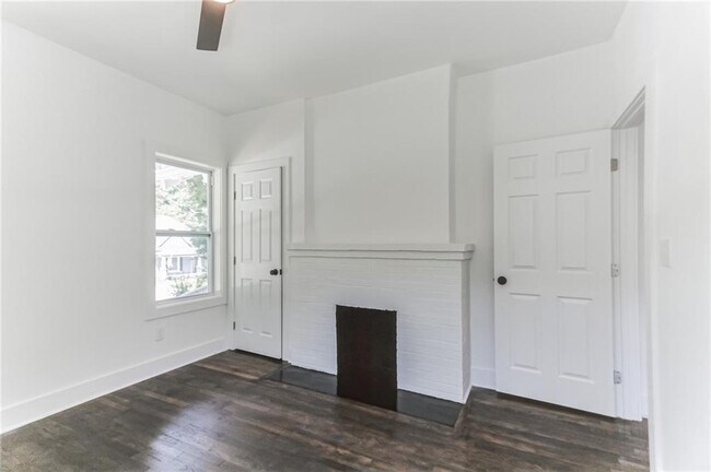 Building Photo - 1252 Epworth St SW