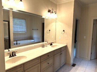 Building Photo - Four Bedroom Brick House for Rent just off...