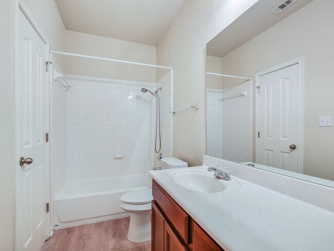 Building Photo - 3712 Broadwinged Hawk Cove