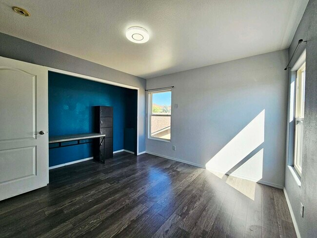 Building Photo - 6834 Cool Spring Way