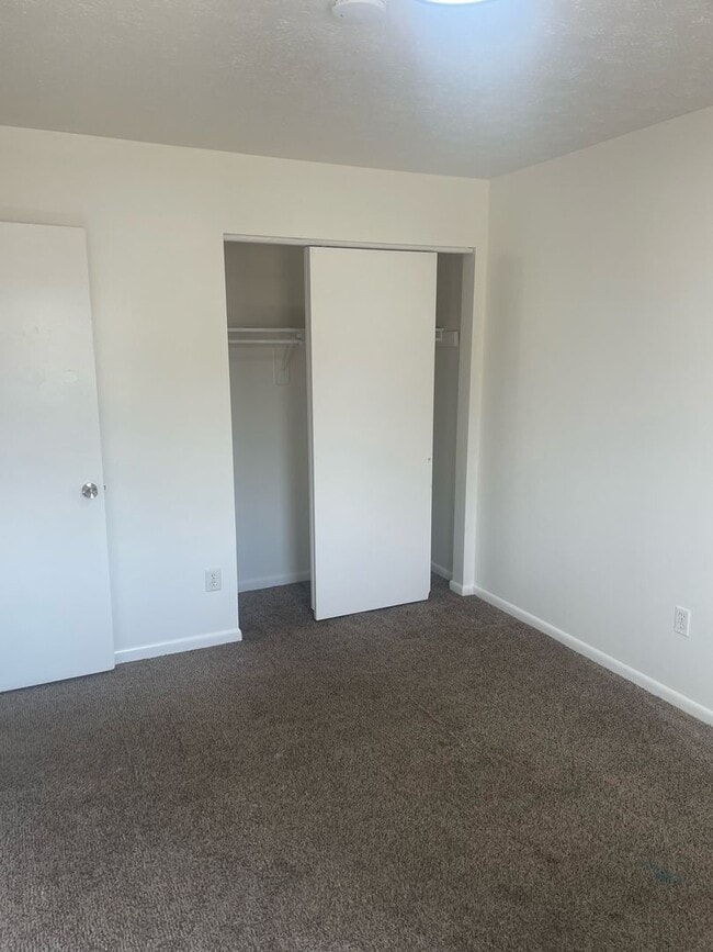 Building Photo - 850 Moon Rd