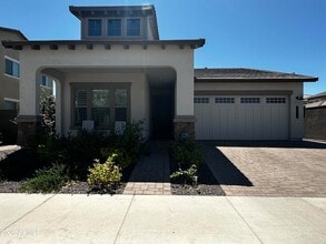 Building Photo - 1979 W Lariat Ln