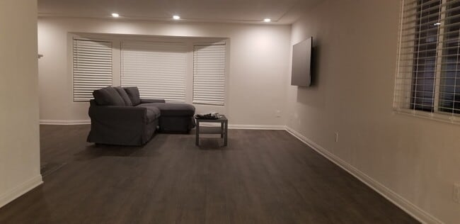 Building Photo - 5666 Dorothy Way
