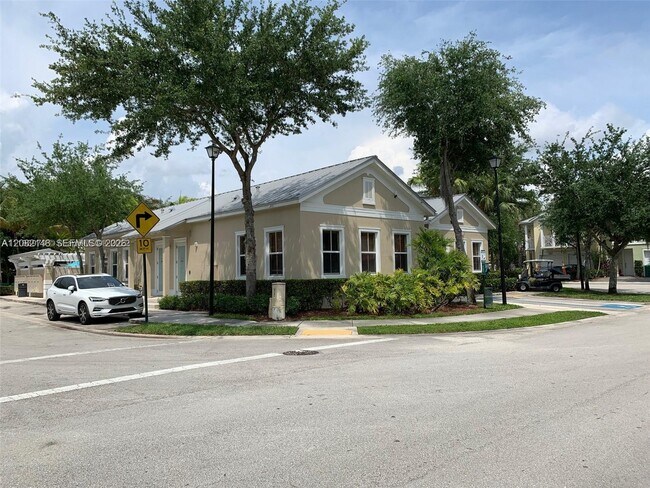 Building Photo - 7560 NW 116th Ave