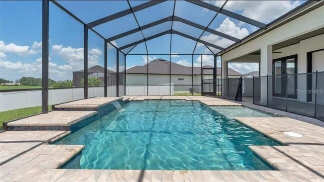 Building Photo - 6980 Bentridge Dr
