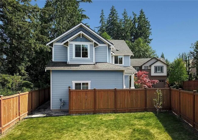 Building Photo - Beautiful Bothell Home